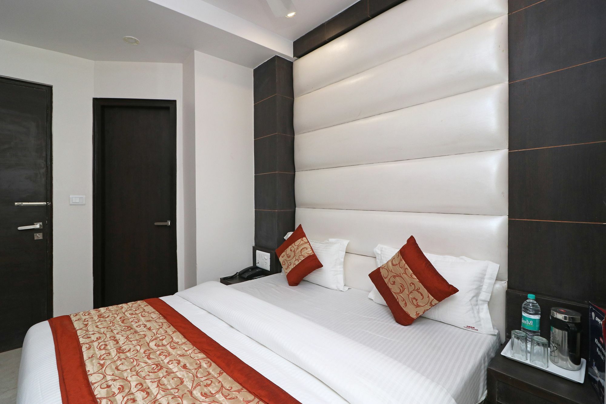 Oyo 11593 Hotel Aman Guest House New Delhi Exterior foto