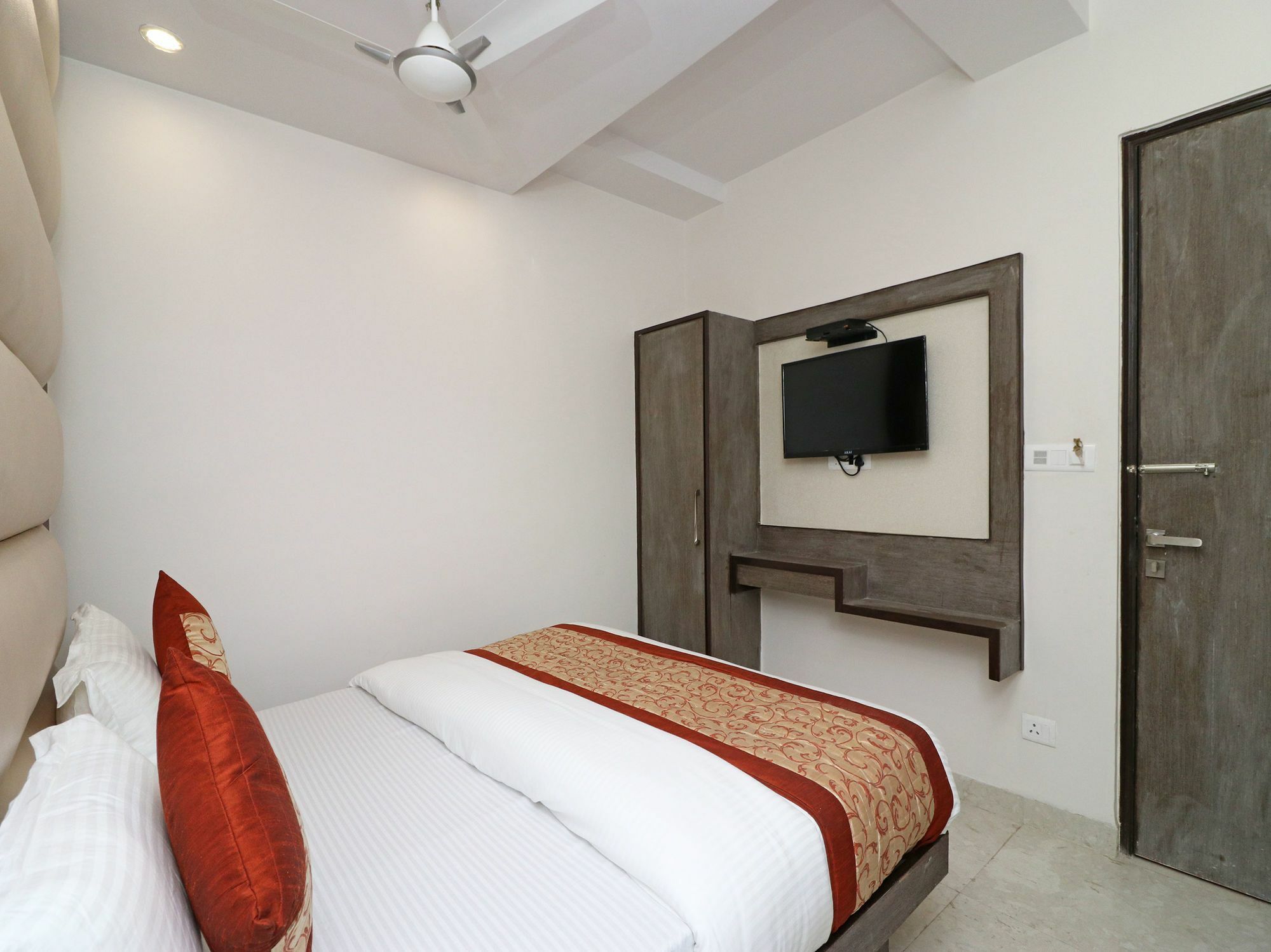Oyo 11593 Hotel Aman Guest House New Delhi Exterior foto