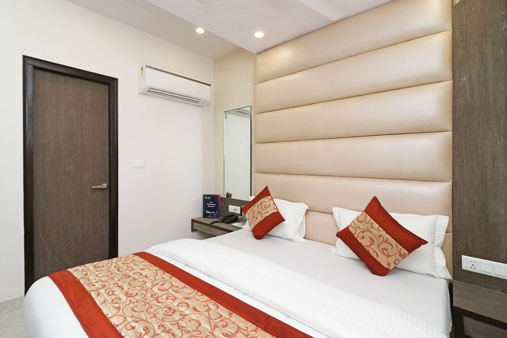 Oyo 11593 Hotel Aman Guest House New Delhi Exterior foto