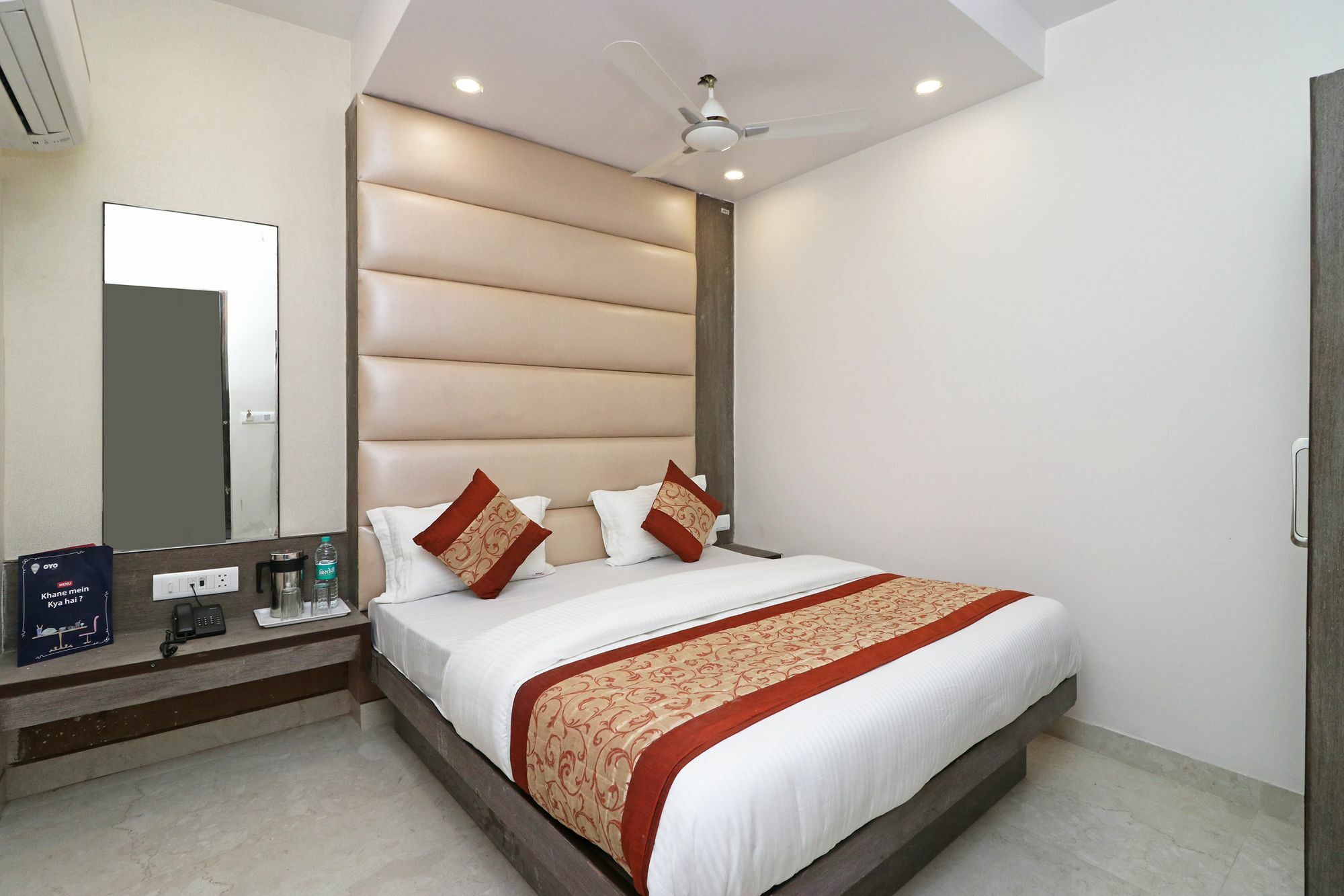 Oyo 11593 Hotel Aman Guest House New Delhi Exterior foto