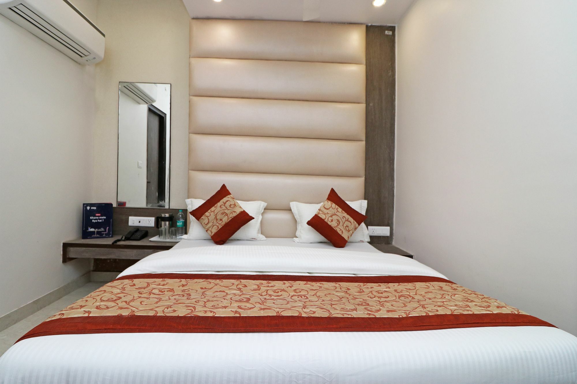 Oyo 11593 Hotel Aman Guest House New Delhi Exterior foto